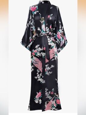 BABEYOND Black Peacock Floral Kimono Robe NWT One Size
